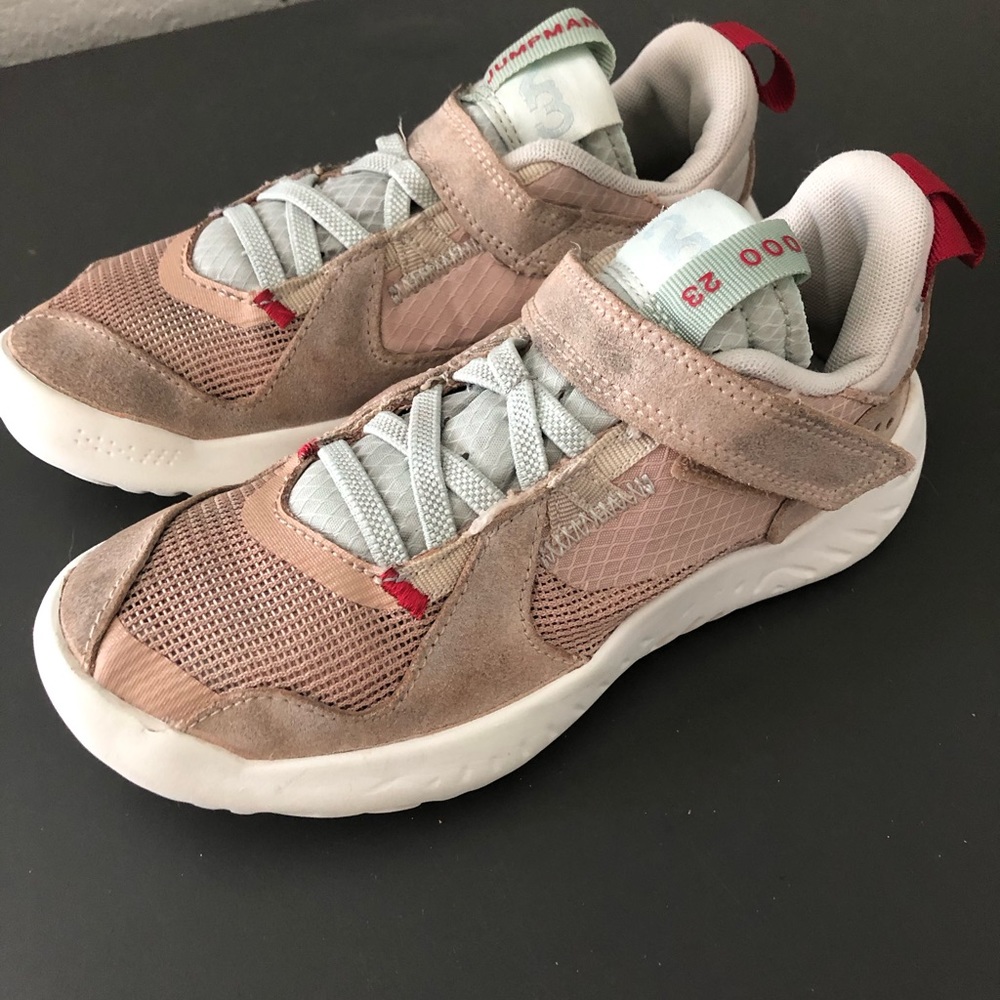 Jordan Delta SP Vanchetta Tan unisex kids Sz 13c